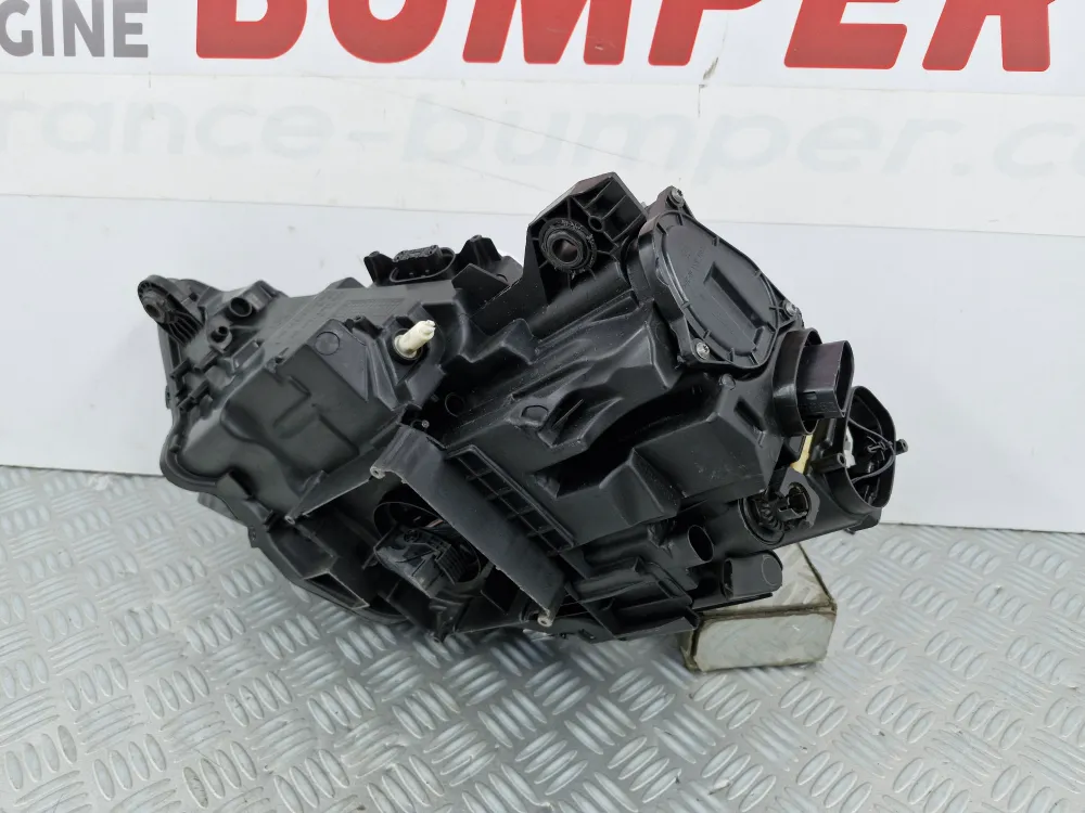 Oikea etuvalo Audi A3 8V Vaihe 2 FULL LED MATRIX 8V0941036C (alkaen 08/2016) alkuperäinen käytetty