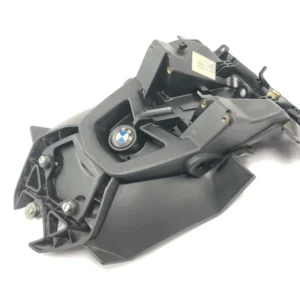 BMW K 1200 S K12S [2005] - Rekisterikilven pidike takalokasuojan roiskesuoja
