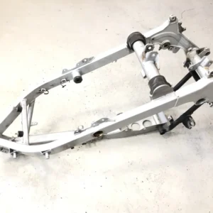 BMW F 650 GS R13 [2000] - Rungon päärunko papereilla