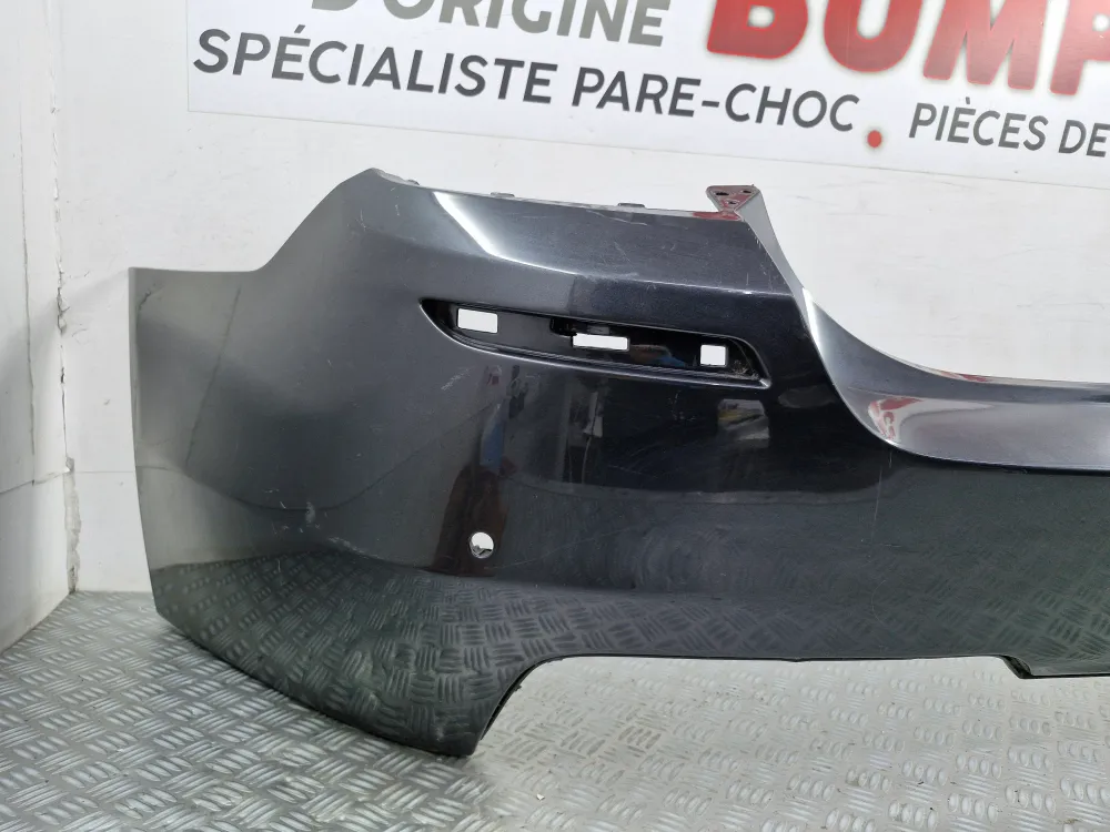 Takapuskuri BMW 5-sarja F10 Vaihe 1 M-paketti 2010-2013 — Käytetty tutkan kanssa
