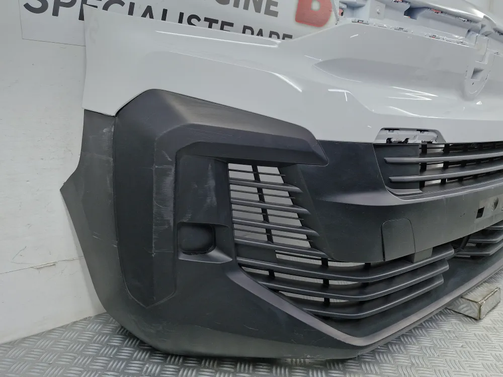 Citroën Jumpy III Phase 2 etupuskuri (vuodesta 2024) – alkuperäinen käytetty ilman tutkan paikkaa CITROEN