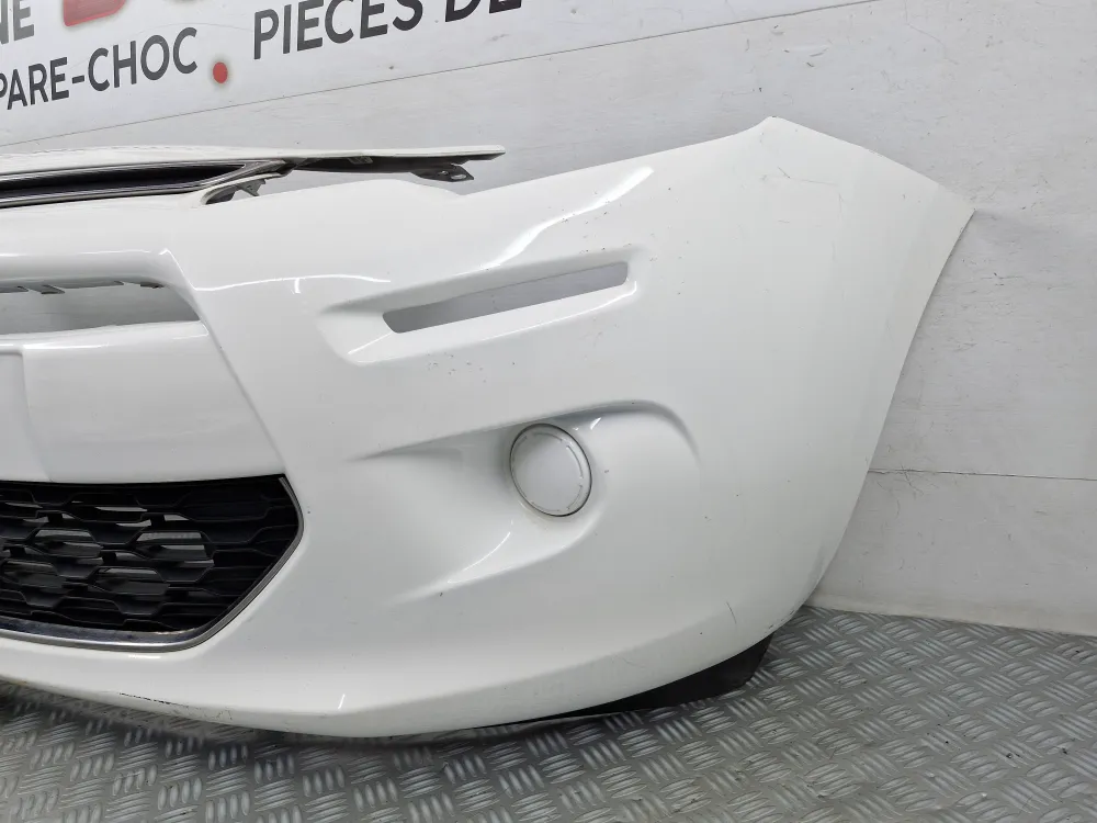 Etupuskuri Citroën C3 II Vaihe 2 (03/2013 - 12/2016) - Alkuperäinen käytetty osa CITROEN