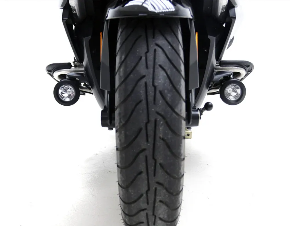 Ajovalon kiinnike - BMW K1600 -sarja, '13-'25 (OEM-ajovalon kiinnikeadapteri) DENALI Electronics