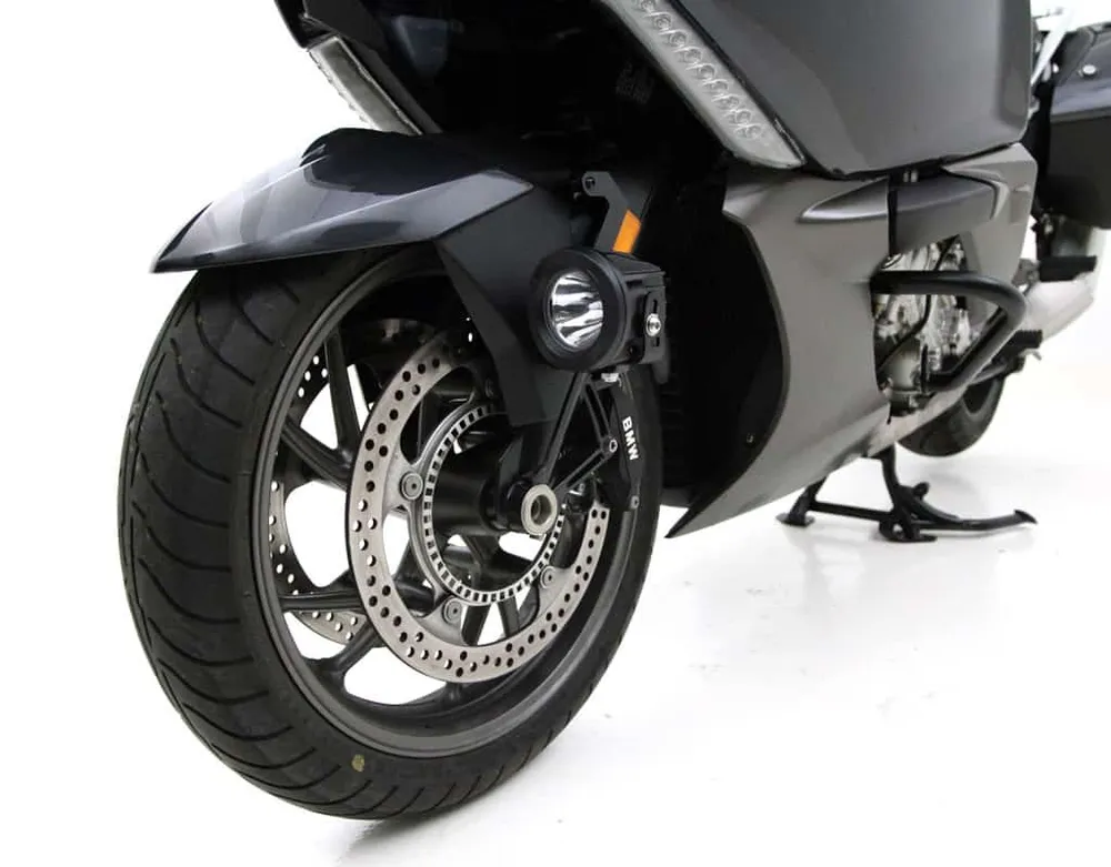 Ajovalon kiinnike - BMW K1600GT & K1600B '11-'25 (alempi kiinnike) DENALI Electronics