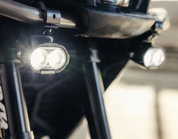 DL2-valaistuspaketti CFMOTO Craftedilta - CFMOTO Ibex 450, 2025-2026 DENALI Electronics