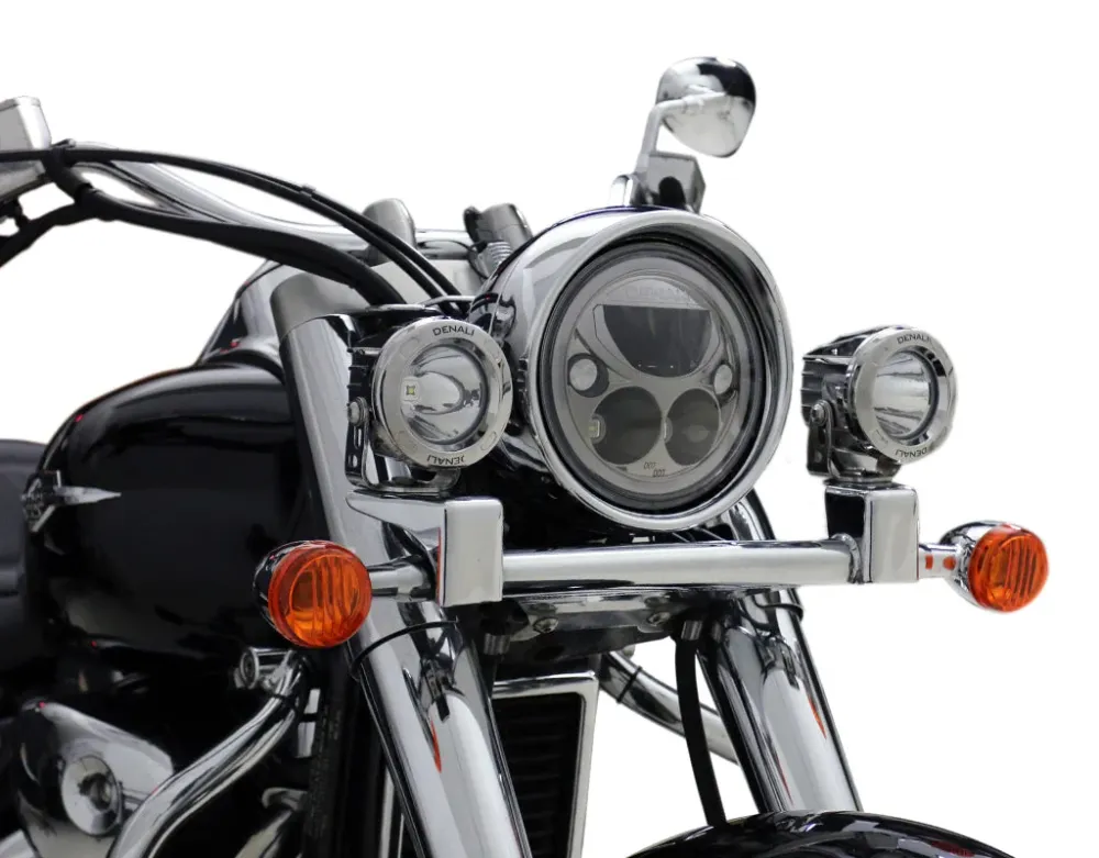 LED-ajovalojen kiinnitys - Valitse Suzuki Cruisers DENALI Electronics