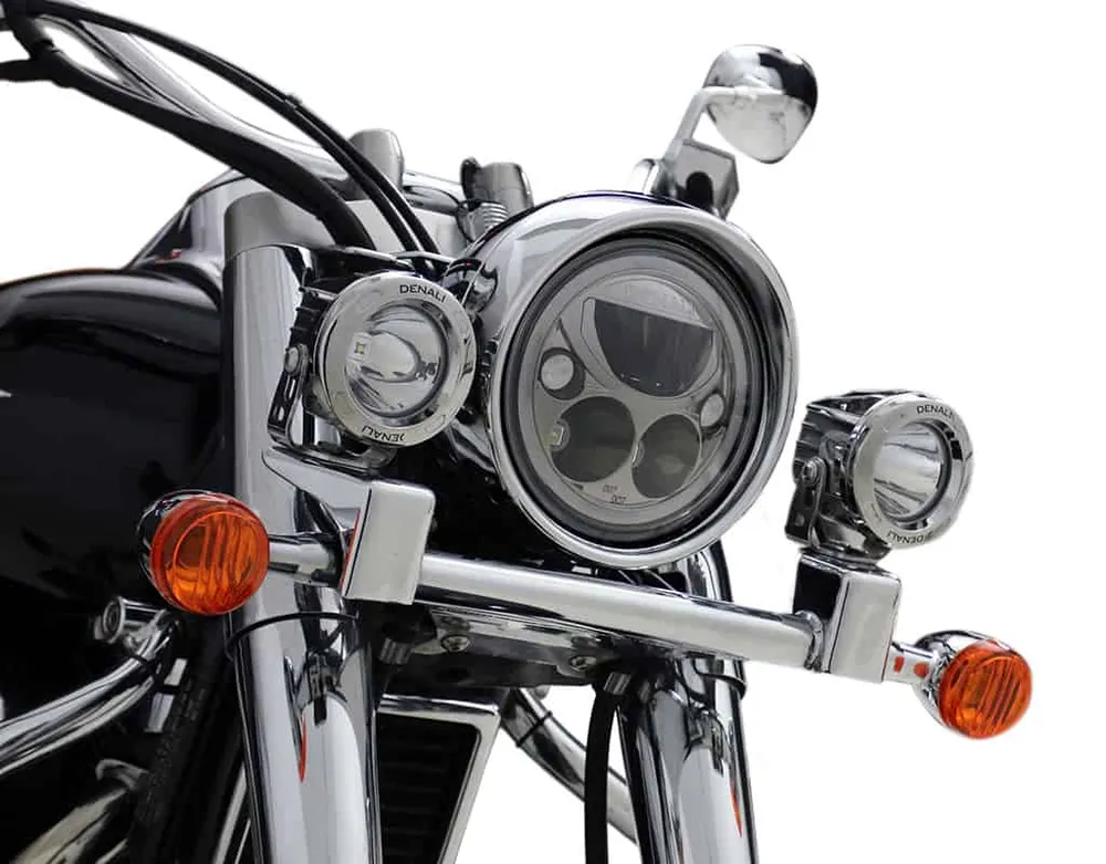 LED-ajovalojen kiinnitys - Valitse Suzuki Cruisers DENALI Electronics
