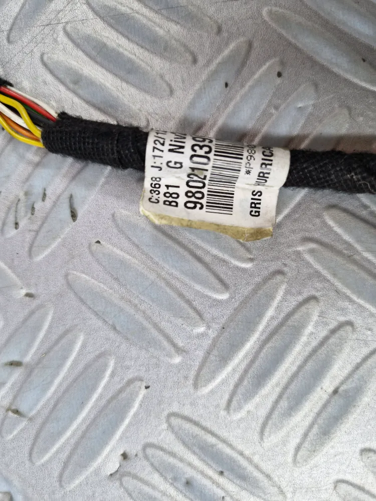 OIKEA ETUPEILI DS5 UUSI KOKONAAN