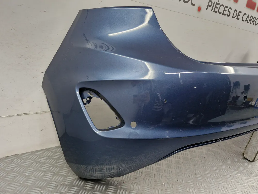 Takapuskuri Ford Fiesta 7 (06/2017 alkaen) – Alkuperäinen käytetty osa tutkan paikalla