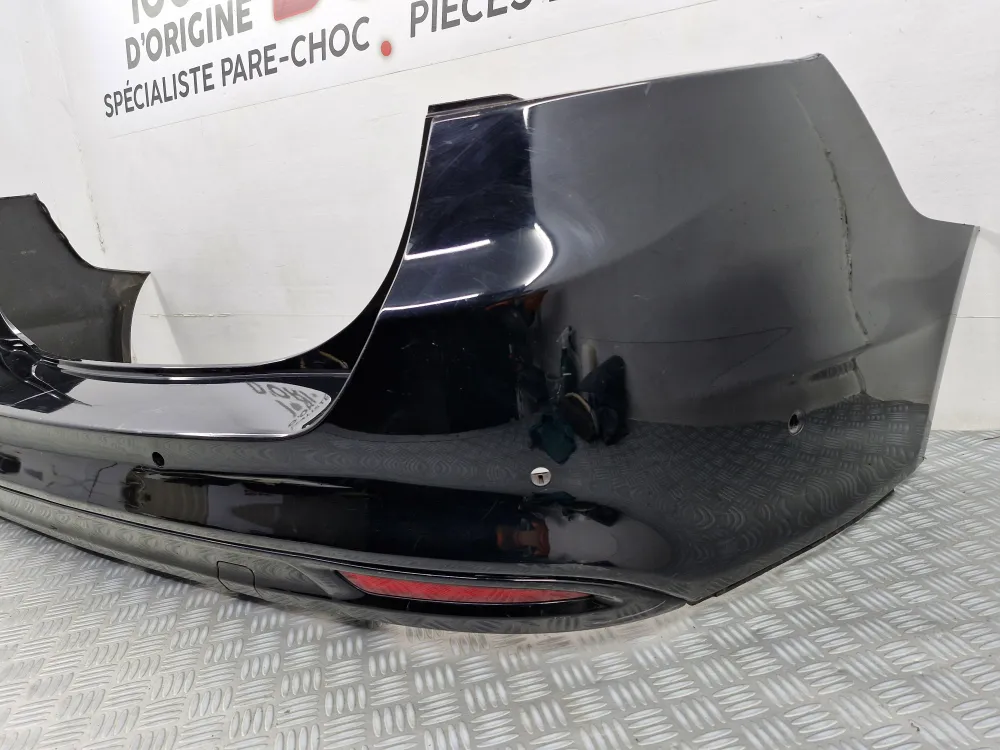 Takapuskurin suojus Ford Mondeo 4 (alkaen 11/2014) - Alkuperäinen käytetty***