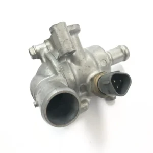 Honda CBR 1000 RR SC57 [2006] - Termostaattitermostaattikotelon jäähdytysnesteen jakaja