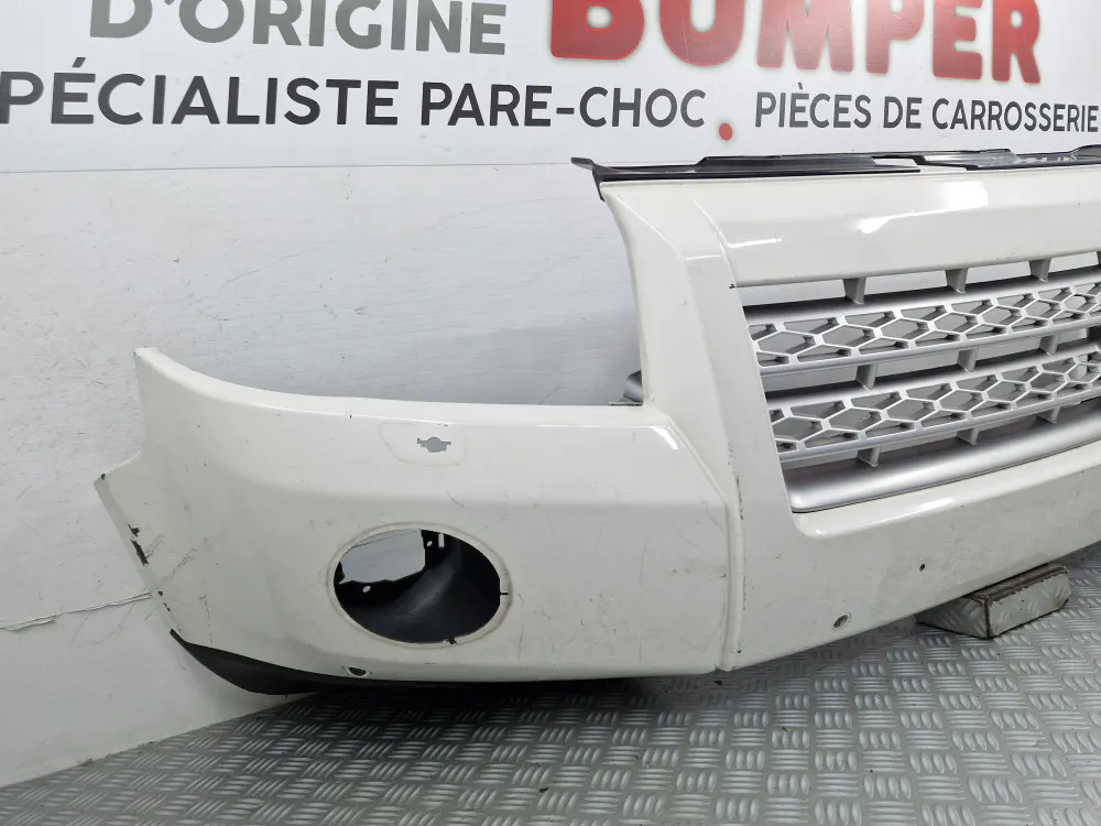 Etupuskuri Land Rover Freelander II 2007+ — Käytetty tutkan ja pesulampun kanssa