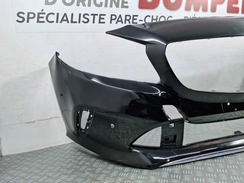 Etupuskuri Mercedes -sarja W176 Vaihe 2 Käytetty (06/2015 - 12/2018) MERCEDES - BENZ