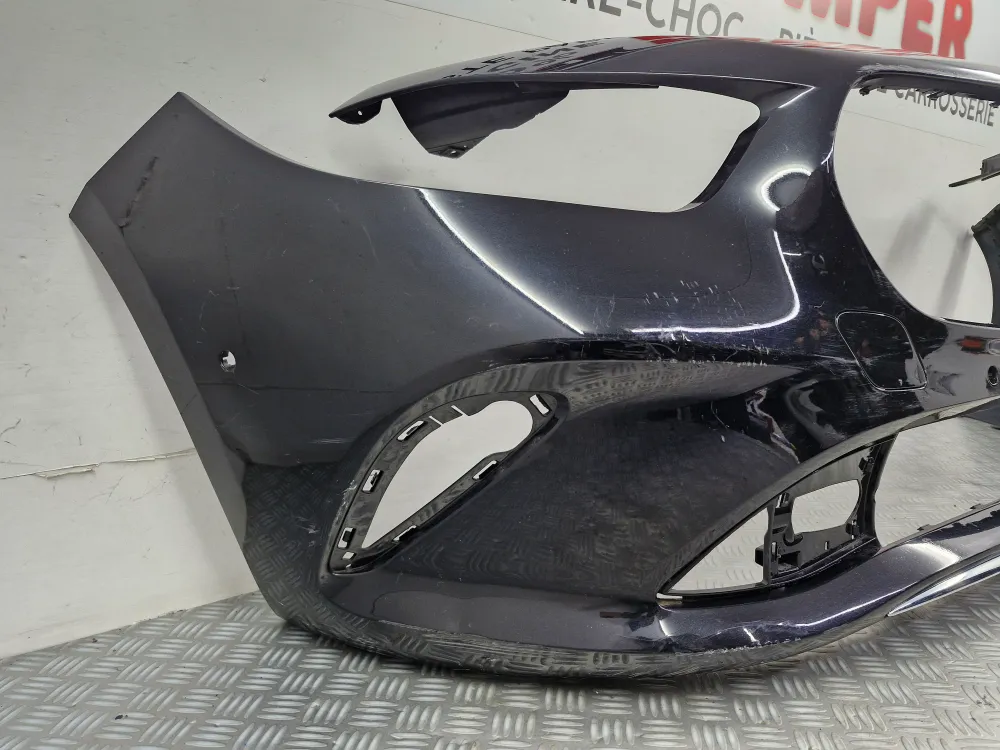 Etupuskuri Mercedes Classe B W247 (01/2019 alkaen) – Alkuperäinen käytetty osa tutkien ja Park Assist -järjestelmän kanssa...