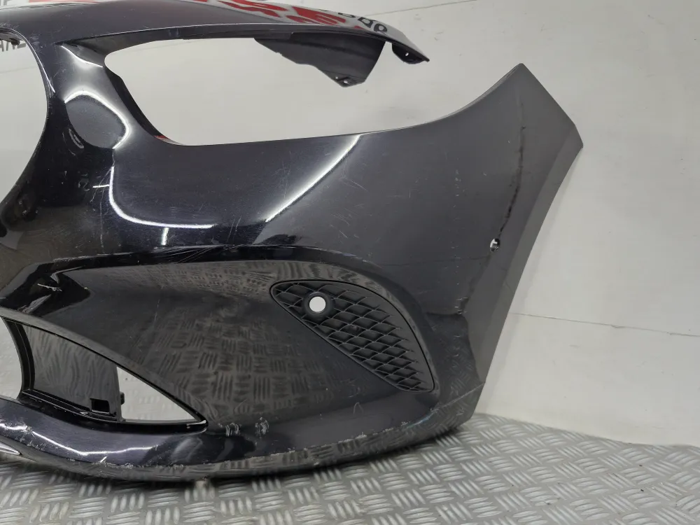 Etupuskuri Mercedes Classe B W247 (01/2019 alkaen) – Alkuperäinen käytetty osa tutkien ja Park Assist -järjestelmän kanssa...