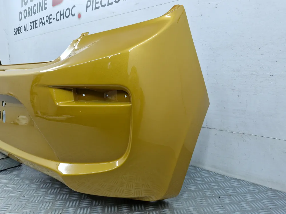 Mitsubishi Space Star (3) vaiheen 2 takapuskurin osa alkaen 07/2016 käytetty