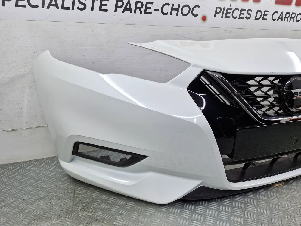 Etupuskuri Nissan Micra V uusi alkuperäinen täydellinen (alkaen 02/2017)
