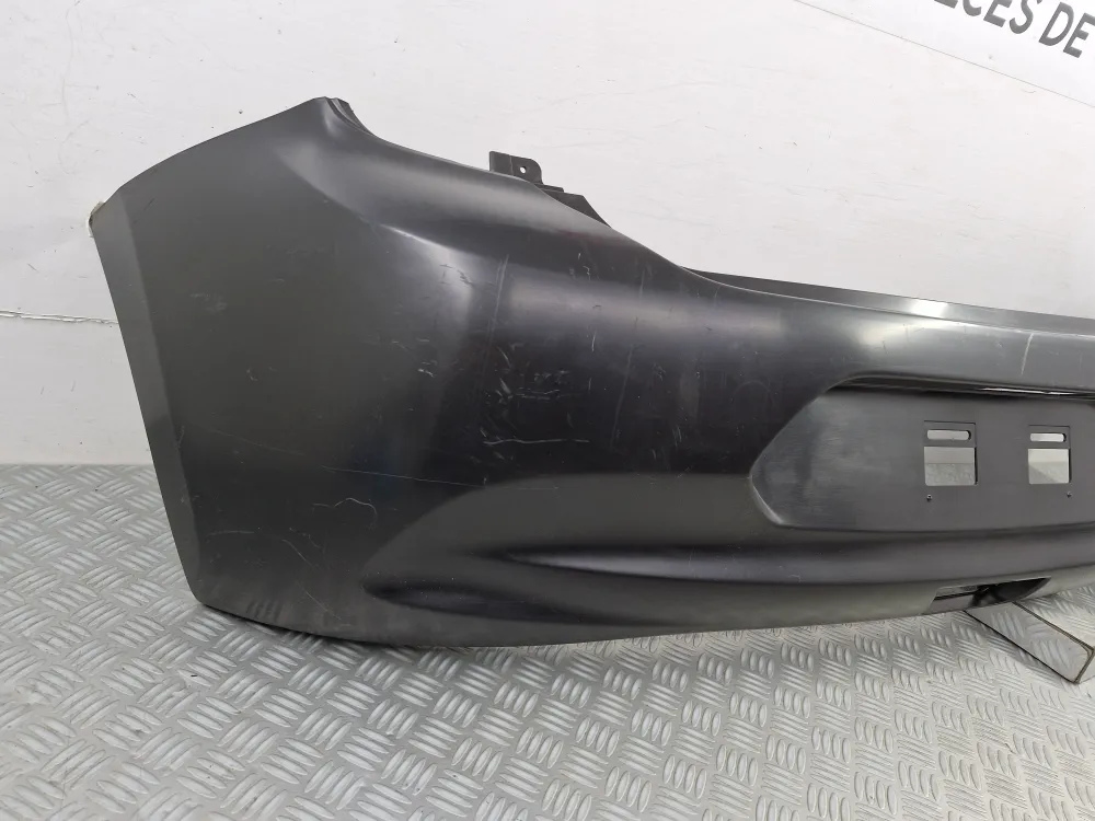 Nissan Micra (4) vaihe 2 takapuskurin suojus
