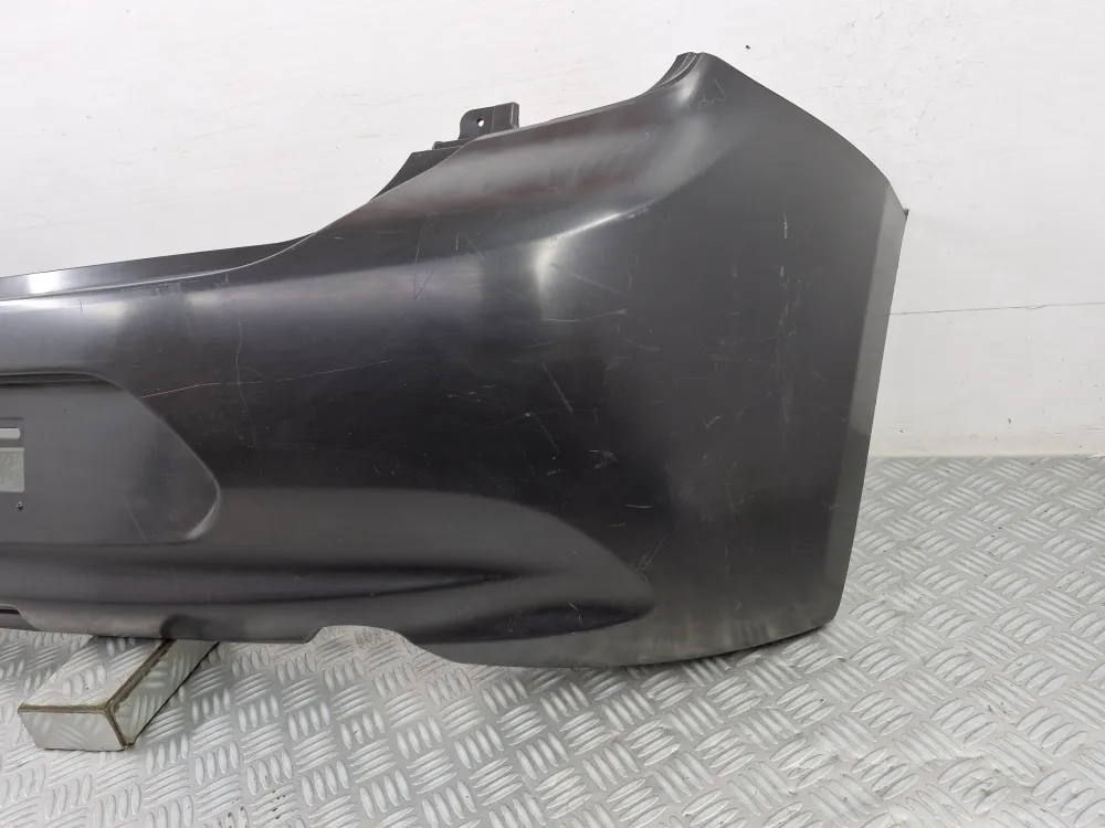 Nissan Micra (4) vaihe 2 takapuskurin suojus