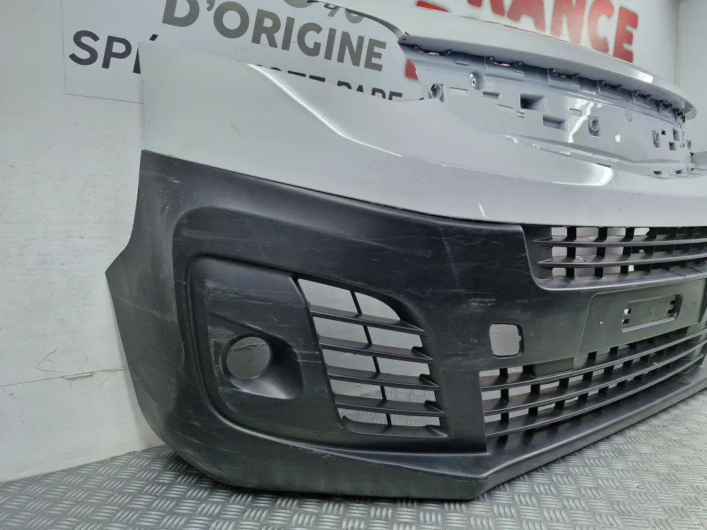 Etupuskuri Opel Vivaro III C:hen (alkaen 09/2019) alkuperäinen käytetty
