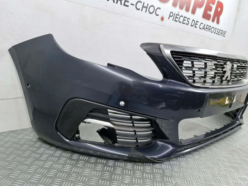 Etupuskuri Peugeot 308 II Phase 2 Access / Active (alkaen 04/2017) – Alkuperäinen käytetty osa tutkien ja pysäköintiavusti...