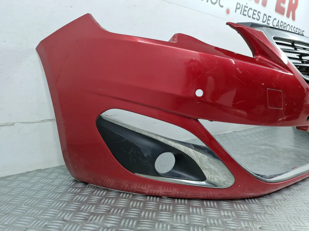 Peugeot 308 II Vaihe 1 etupuskuri (06/2013–08/2017) alkuperäinen käytetty