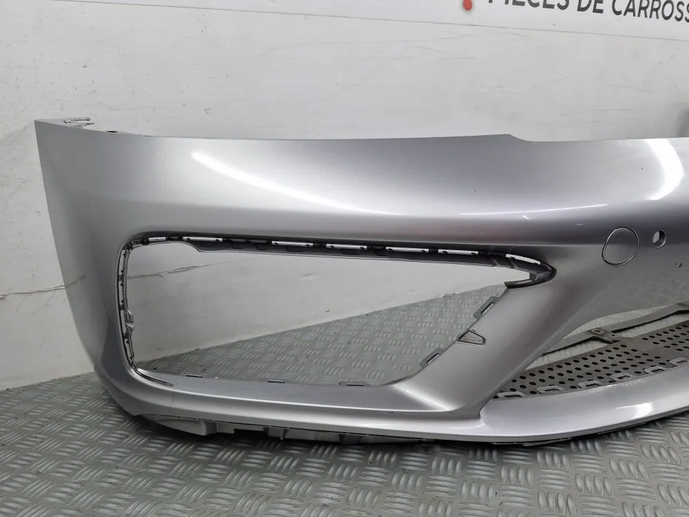 Etupuskuri Porsche 911 Carrera 992 (01/2019 alkaen) – Alkuperäinen käytetty osa tutkan kanssa