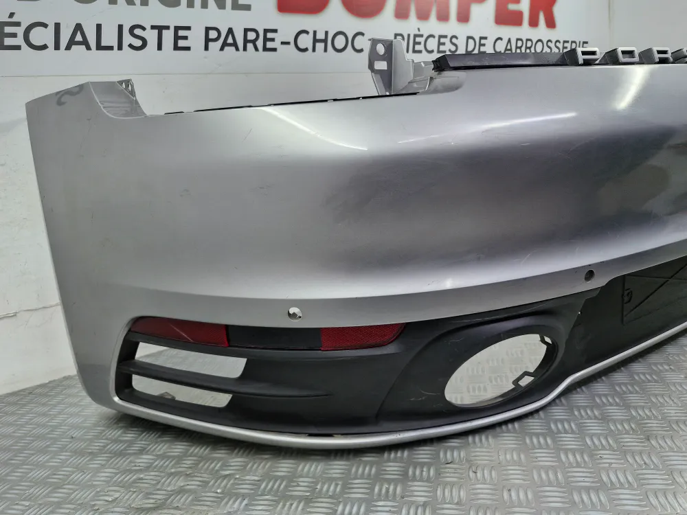 Takapuskurin suojus Porsche 911 Carrera 992 > 2019) – Alkuperäinen käytetty osa