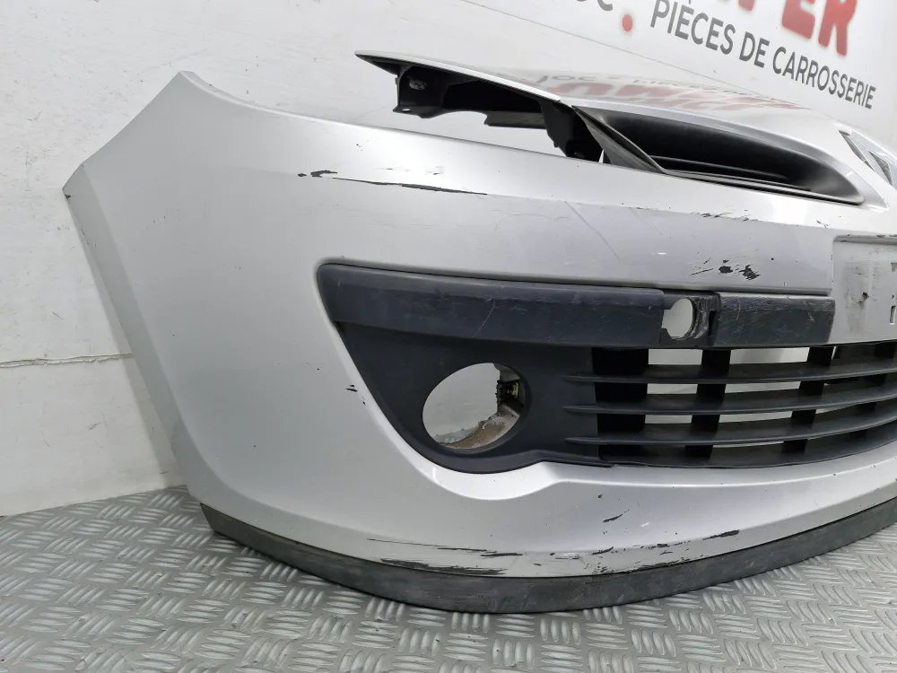 Etupuskuri Renault Clio 3 Vaihe 1 (09/2005 - 03/2009) – Alkuperäinen käytetty osa