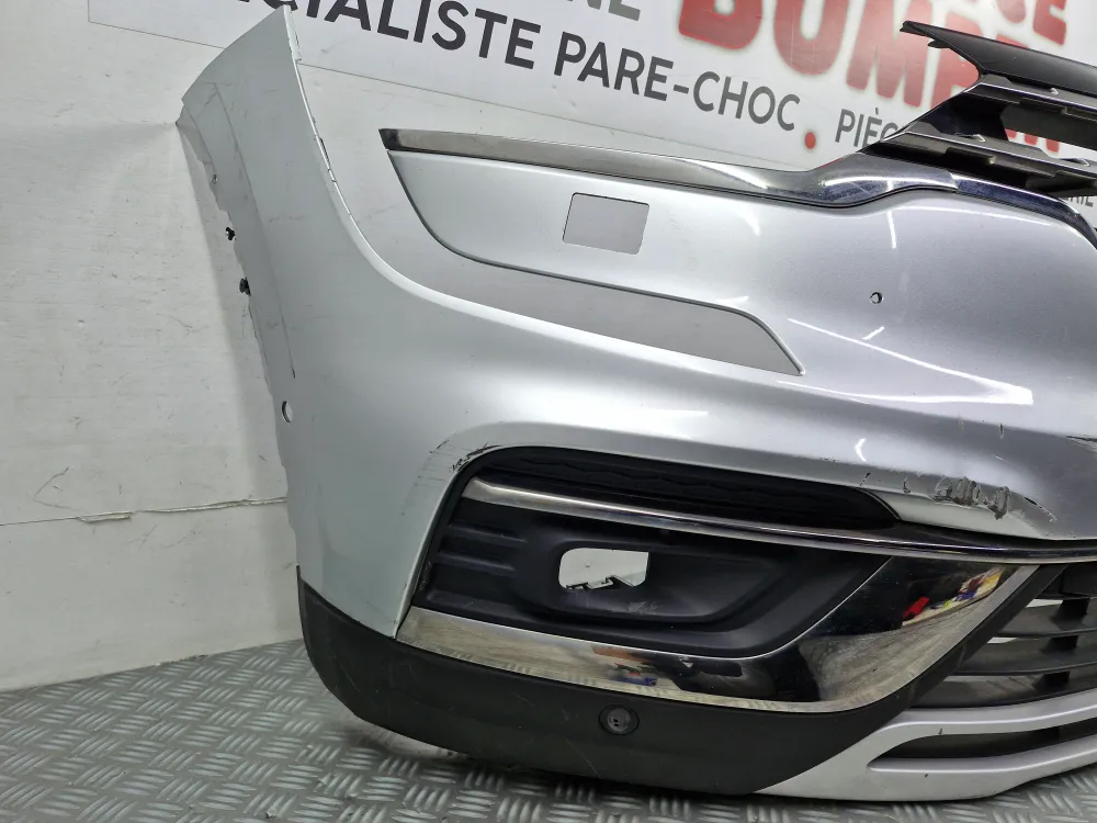 Etupuskuri Renault Koleos II Vaihe 2 (alkaen 09/2019) — alkuperäinen käytetty