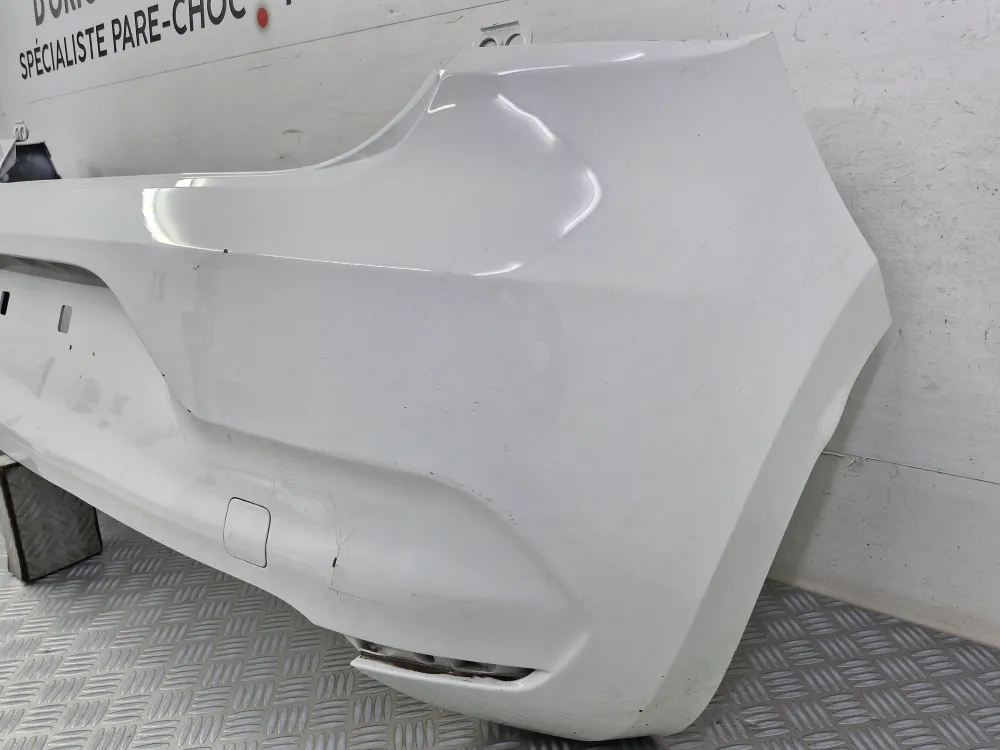 Renault Clio 5 takapuskurin käytetty takapuskurin suoja