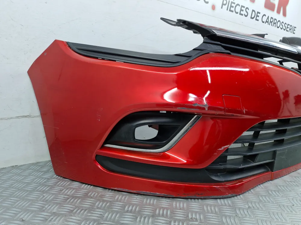 Renault Clio 4 Vaihe 2 etupuskuri (08/2016–03/2020) alkuperäinen käytetty