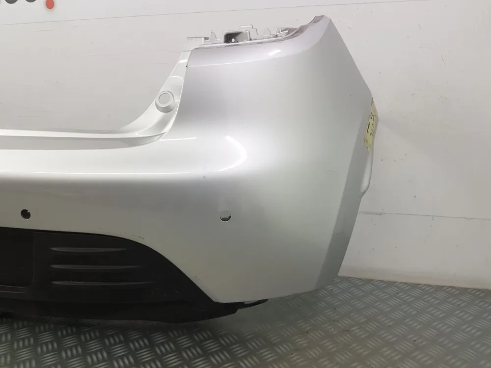 Renault Clio 4 Vaihe 1 takapuskurin suojus