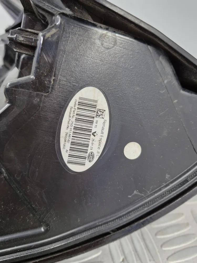 Renault Espace 5 oikea takavalo Full LED (02/2015 alkaen) – alkuperäinen käytetty osa