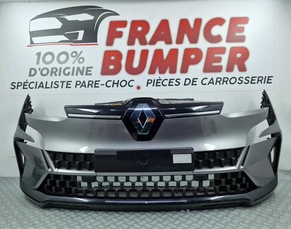 Renault Mégane 5 etupuskuri (12/2021 alkaen) - alkuperäinen käytetty osa