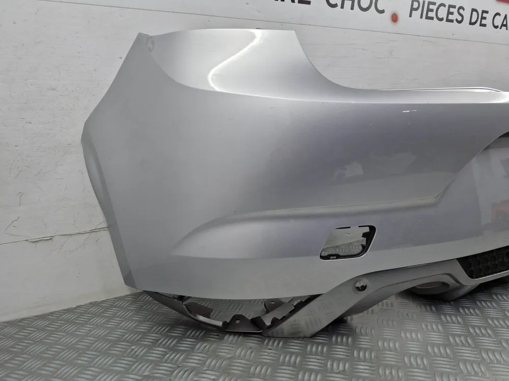 Renault Mégane 4 GT-Line takapuskurin suojus (> 2015) – Alkuperäinen käytetty, ilman tutkia