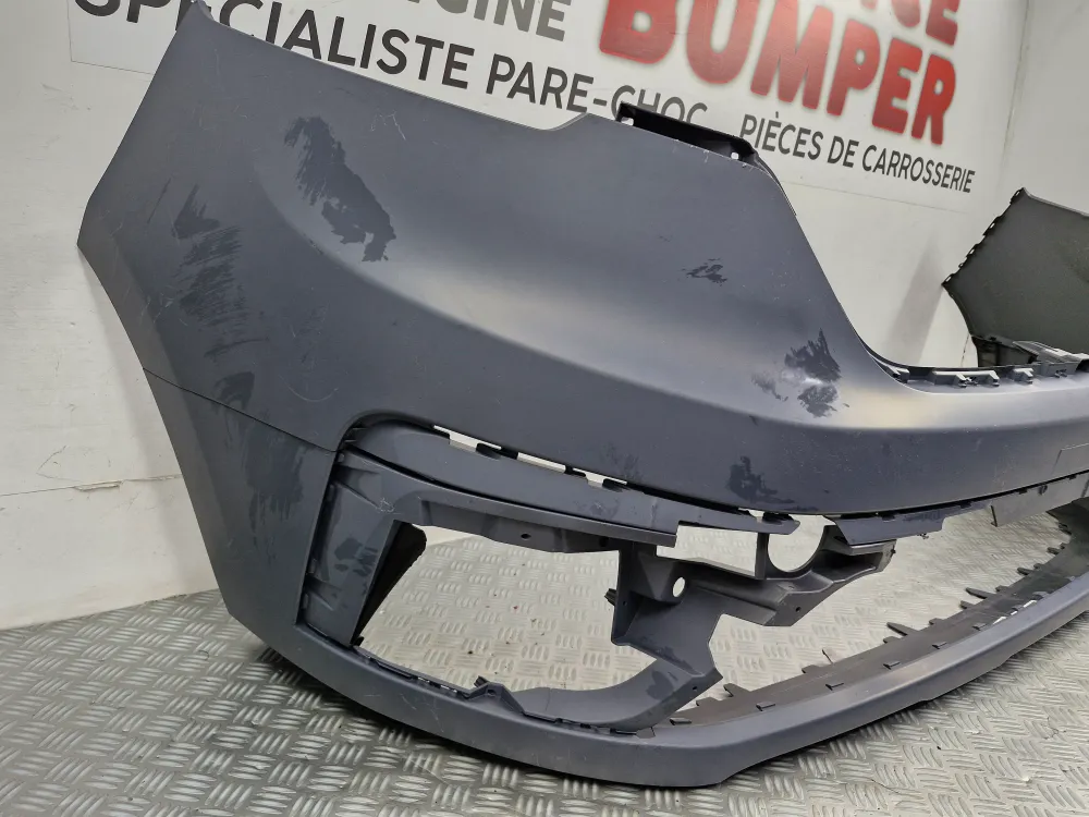 Renault Trafic 4 etupuskuri – Uusi alkuperäinen