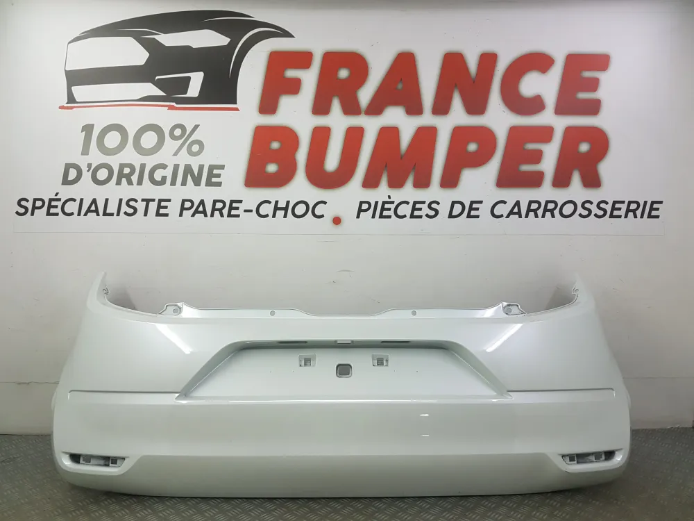 Renault Twingo 3 vaihe 2 uusi takapuskurin suojus