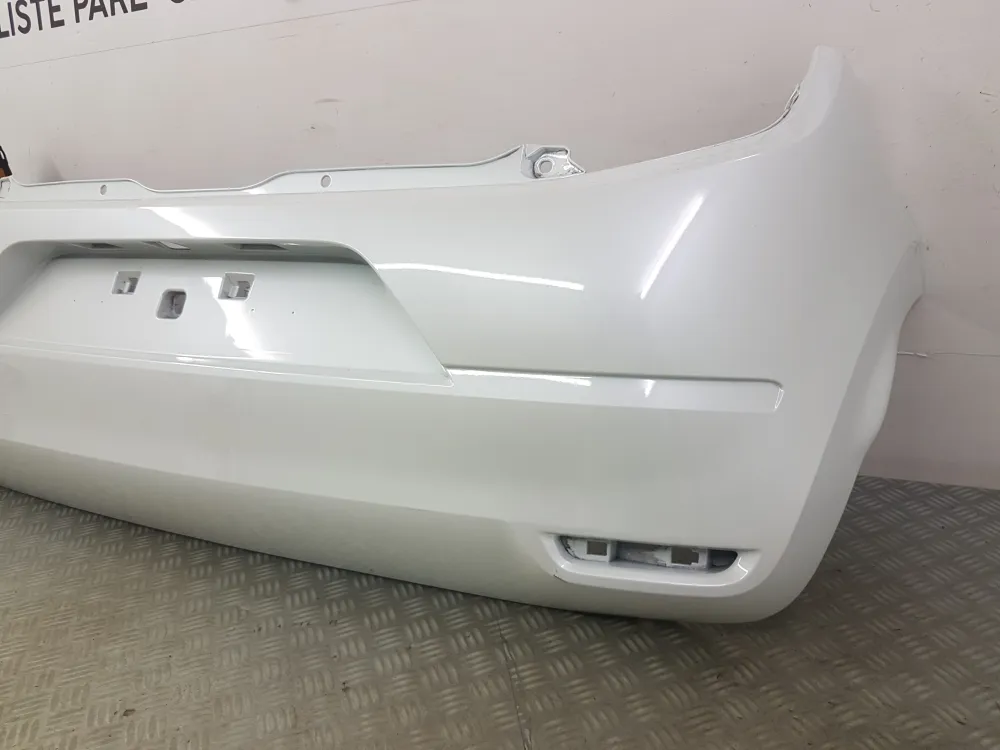 Renault Twingo 3 vaihe 2 uusi takapuskurin suojus