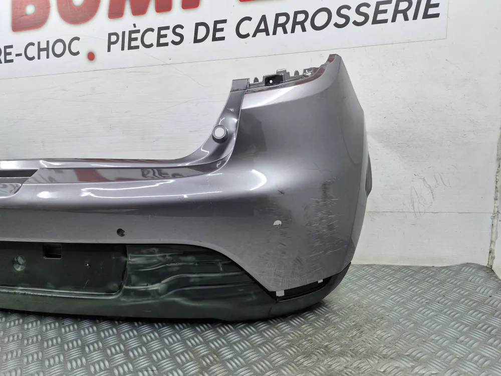 Takapuskurin Renault Clio 4 Vaihe 1 (07/2012–12/2016) – Alkuperäinen käytetty osa