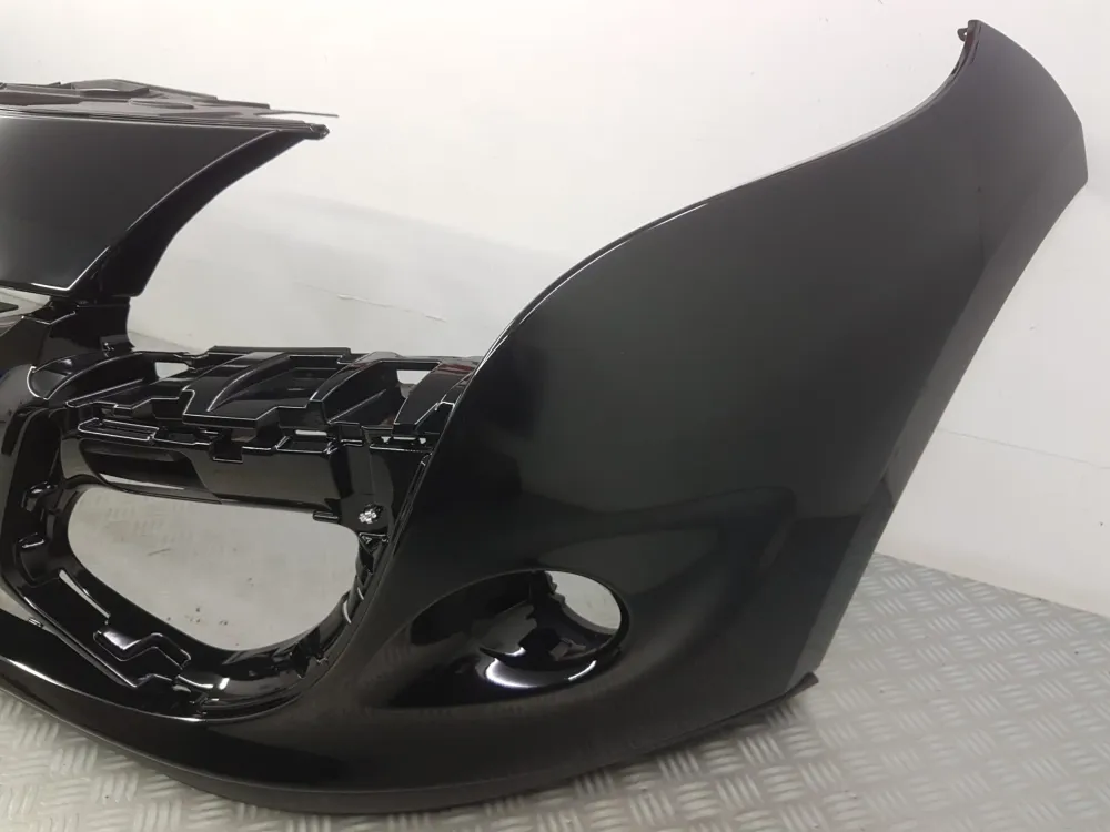 Uusi etupuskuri Renault Mégane 3 Coupé Vaihe 2 varten