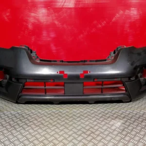 Uusi Renault Alaskan etupuskuri