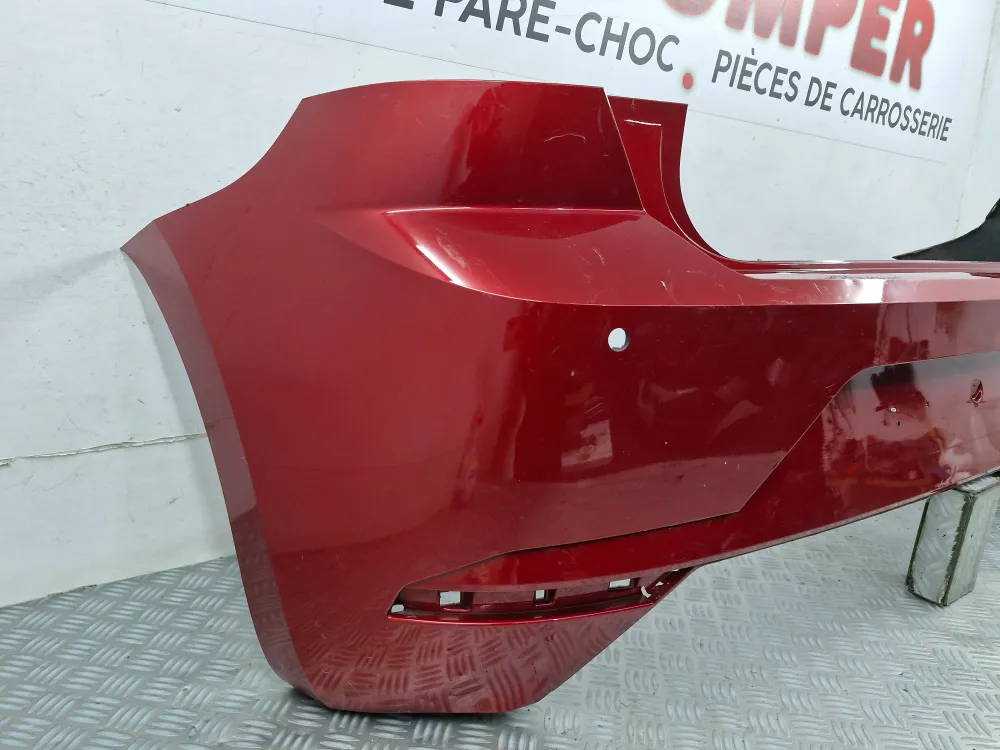 Takapuskurin suojus Seat Ibiza V (2017+) — Alkuperäinen käytetty osa tutkien kanssa