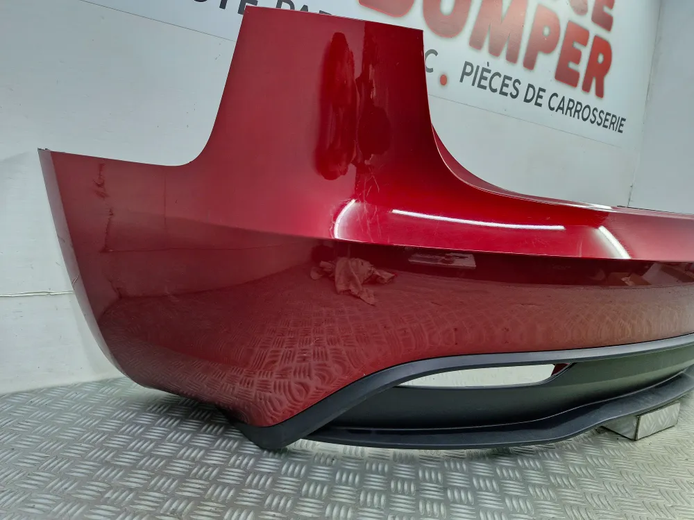 Takapuskurin Tesla Model Y käytetty ***