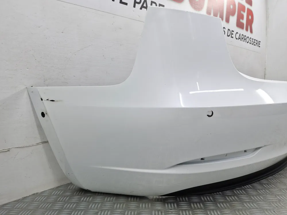 Tesla Model 3 Vaihe 1 takapuskurin alkuperäinen käytetty osa (alkaen 04/2019)