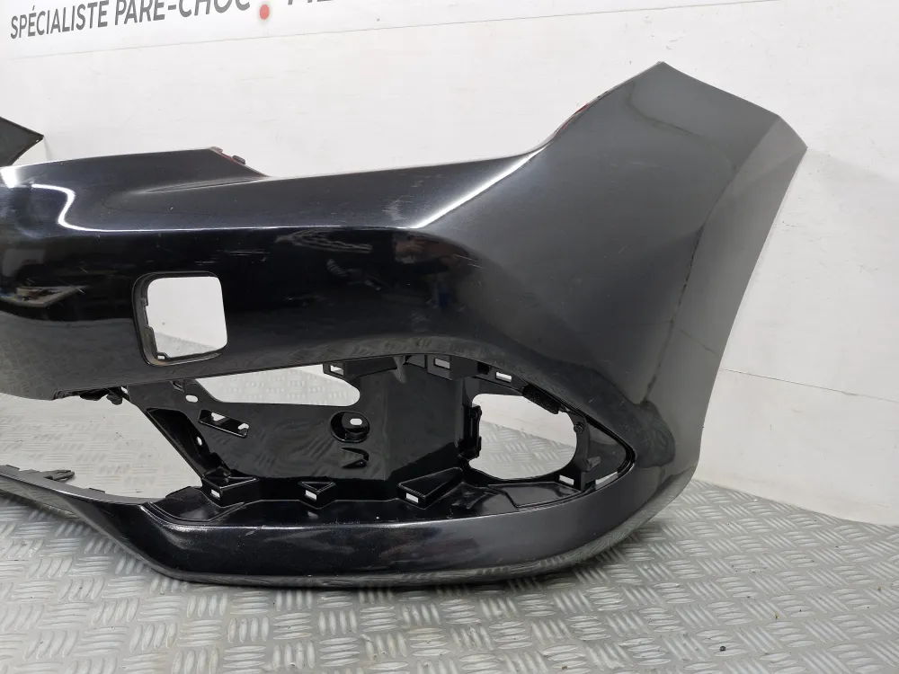 Etupuskuri Toyota Auris 2 Vaihe 2 (Sedan) (Alkaen 06/2015) – Käytetty ***