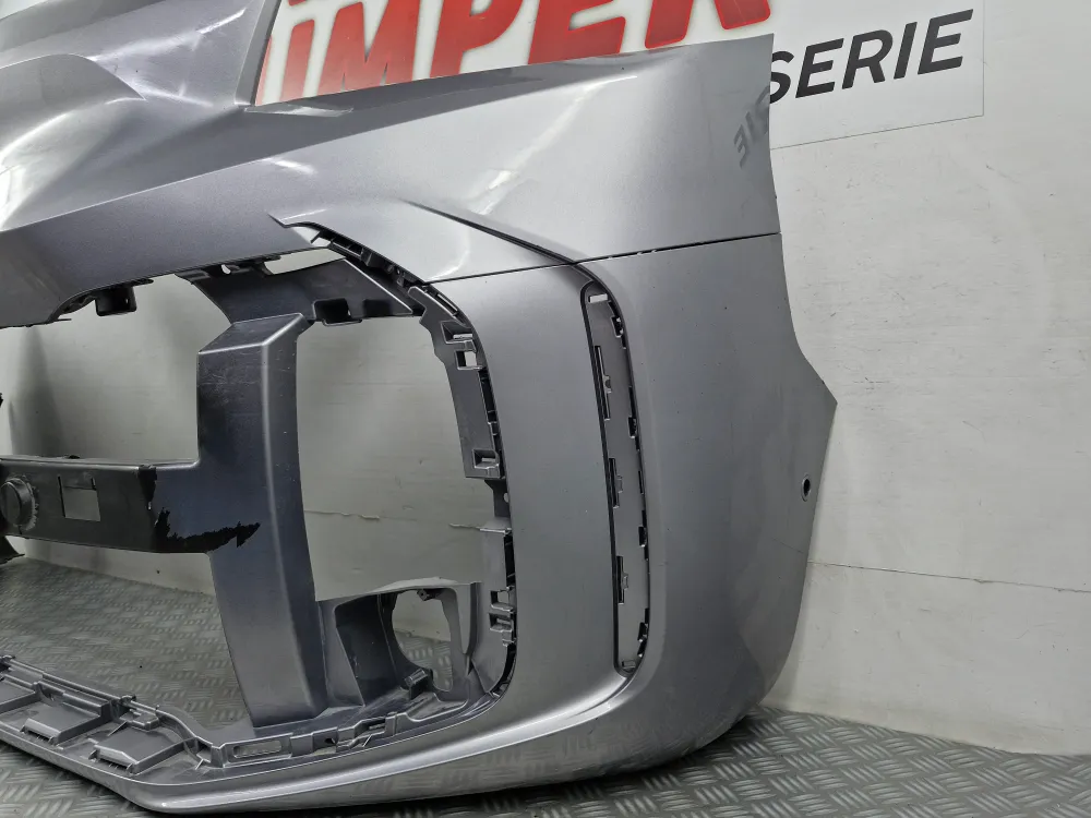Etupuskuri Toyota Proace Verso (alkaen 01/2025) alkuperäinen käytetty
