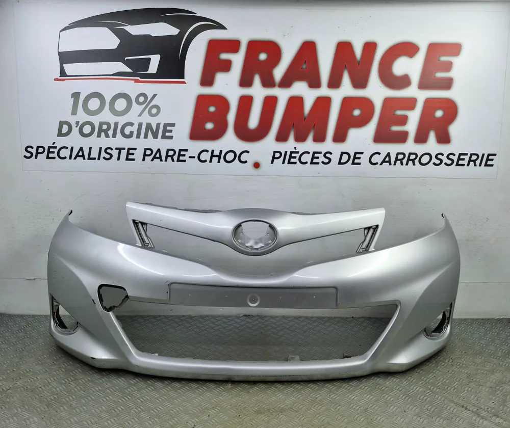 Etupuskuri Toyota Yaris III Vaihe 1 (03/2011 - 04/2015)