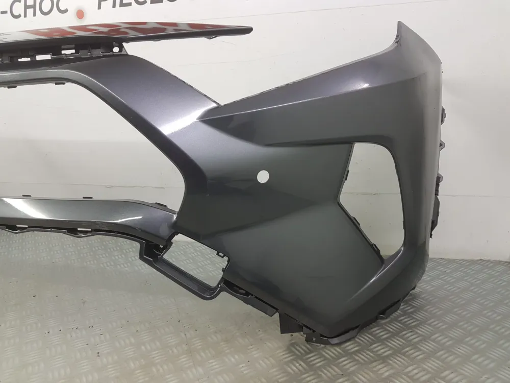 Käytetty Toyota RAV 4 etupuskuri
