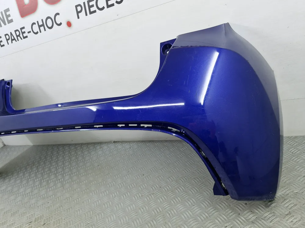 Takapuskurin Toyota Yaris 4 (07/2020 alkaen) - Alkuperäinen käytetty***